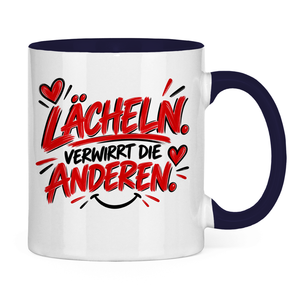 Tasse „Lächeln verwirrt die anderen“ – Lustige Spruchtasse mit Humor