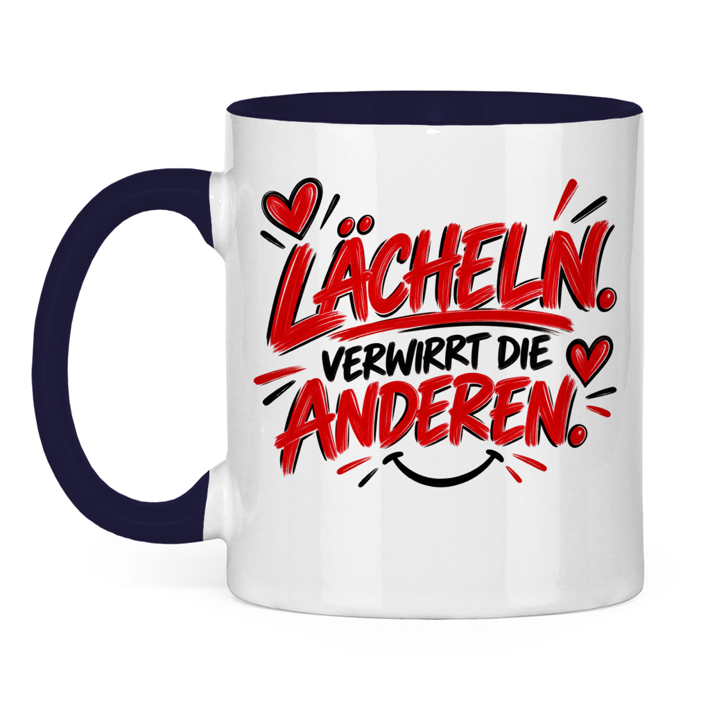 Tasse „Lächeln verwirrt die anderen“ – Lustige Spruchtasse mit Humor